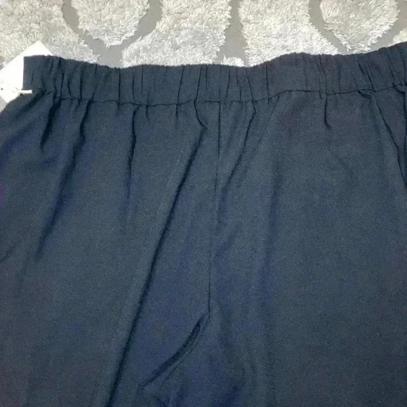 CeCe Essentials Black Crop pants size 2X NEW - Picture 5 of 10